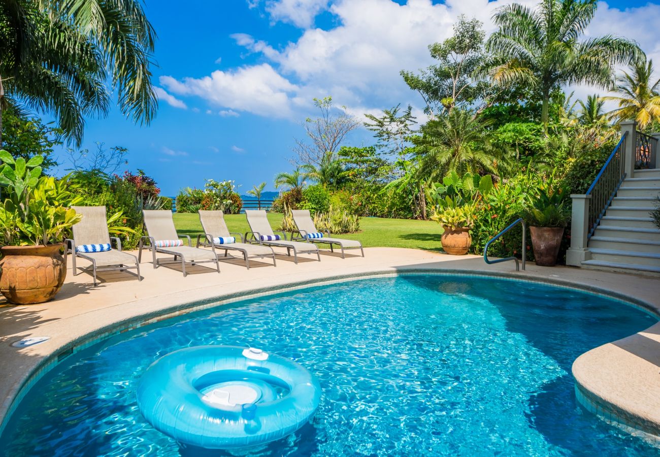 Villa in Potrero - Potrero Beachfront Villa with Pool & Private Chef - Casa Royal