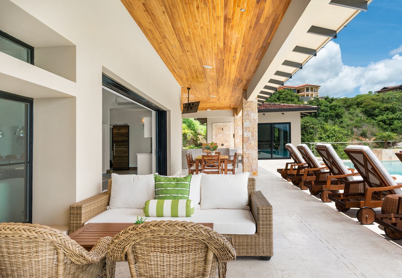 Villa in Playa Flamingo - Top Designer Home: Infinity Pool, 180º Ocean Views - CASA DEL MAR