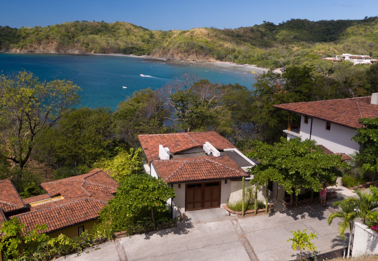 Villa in Las Catalinas - Las Catalinas - 5 bedroom luxury beachfront home - Casa Alouatta