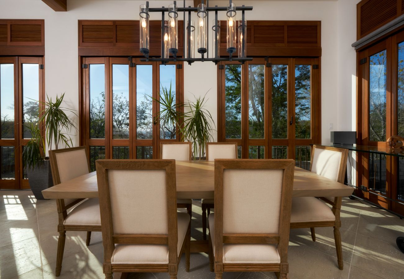 Villa in Las Catalinas - Las Catalinas - 5 bedroom luxury beachfront home - Casa Alouatta
