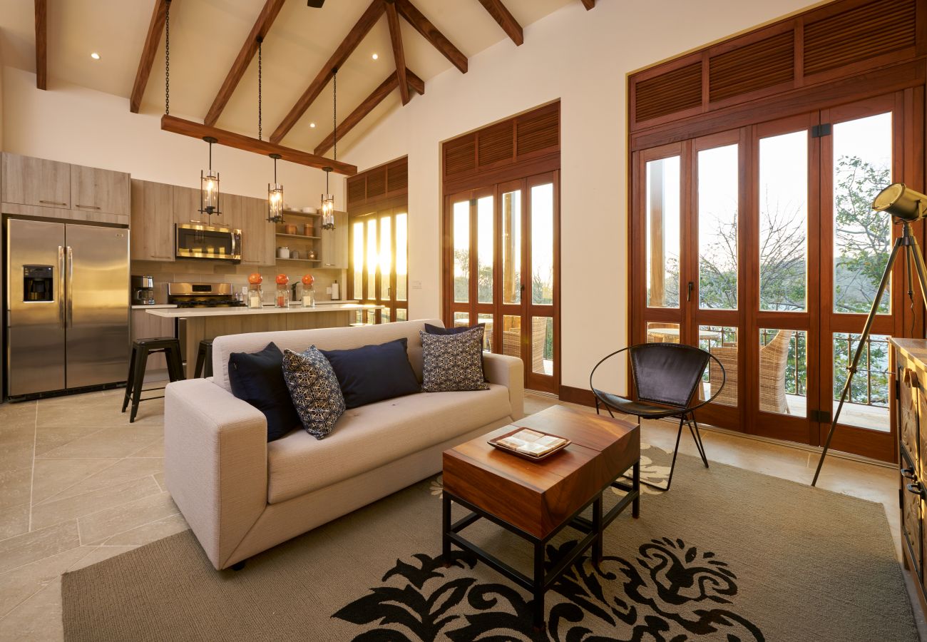Villa in Las Catalinas - Las Catalinas - 5 bedroom luxury beachfront home - Casa Alouatta