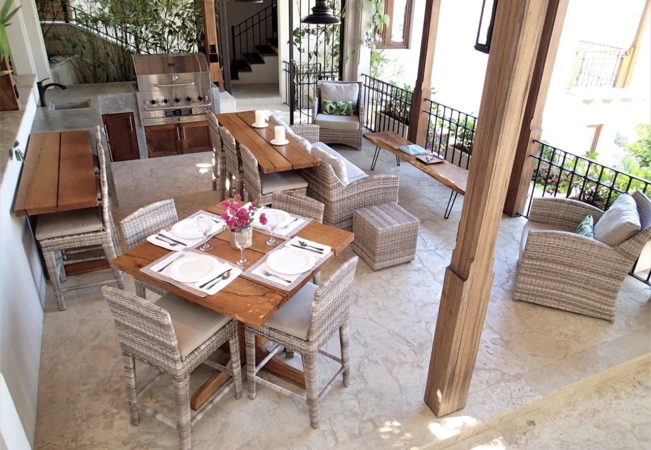 Ferienhaus in Las Catalinas - Oceanfront•Sleeps 6•Full Kitchen•BBQ•Pool•Balcony - Alouatta Guesthouse