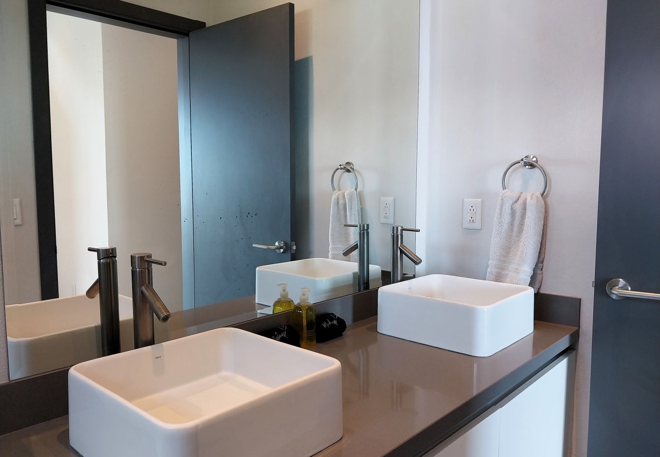 Villa in Playa Flamingo - Mar Vista Villa-sleeps 16-infinity pool-Ocean View - luxury Casa de Iluminacion