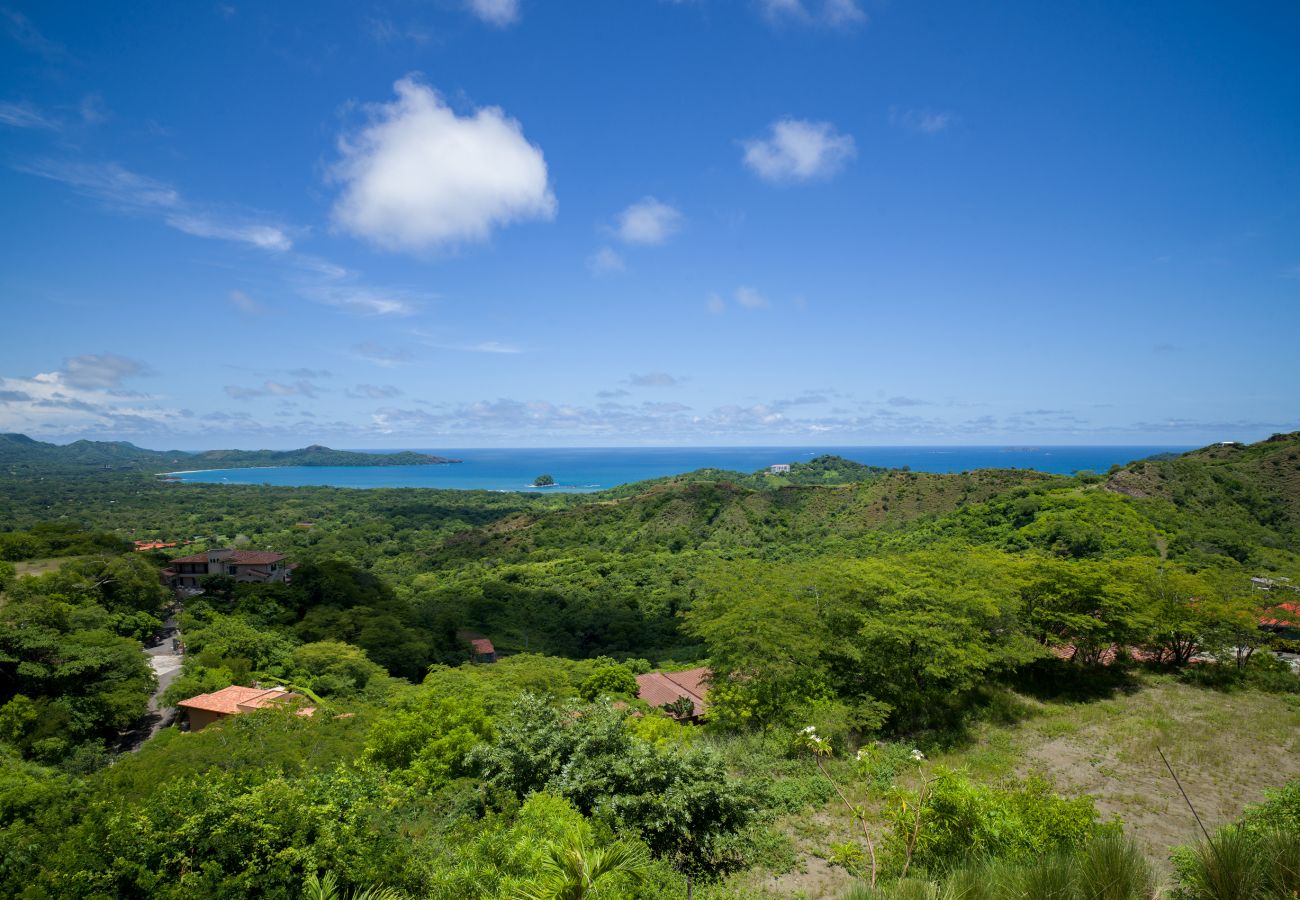 Villa in Playa Flamingo - Exclusive Villa: Gym, Infinity Pool & Housekeeping – Casa Symbiotica