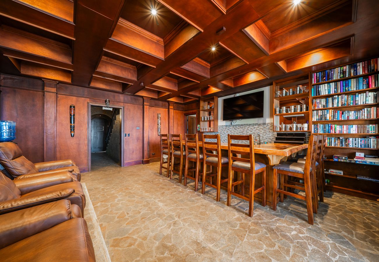 Villa in Potrero - Beachfront Estate | Private Chef, 9 BR, Sleeps 26 - Casa Taj