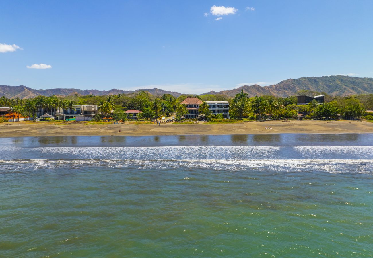 Villa in Potrero - Casa Taj*beachfront*chef service*housekeeping*6 BR