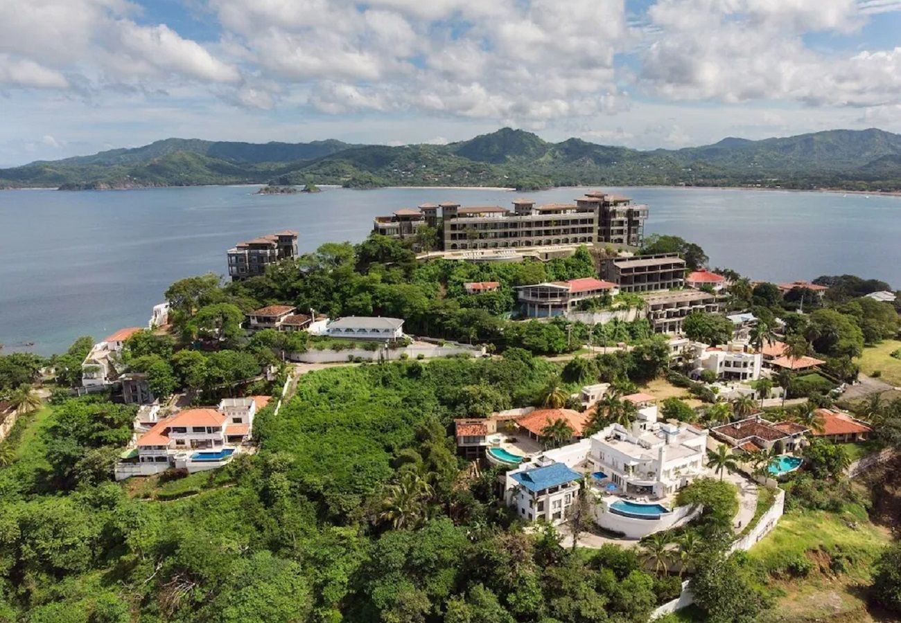 Residenz in Playa Flamingo - 150 m to Marina Flamingo•BBQ•Balcony•extra TV room - Flamingo Rose Vista