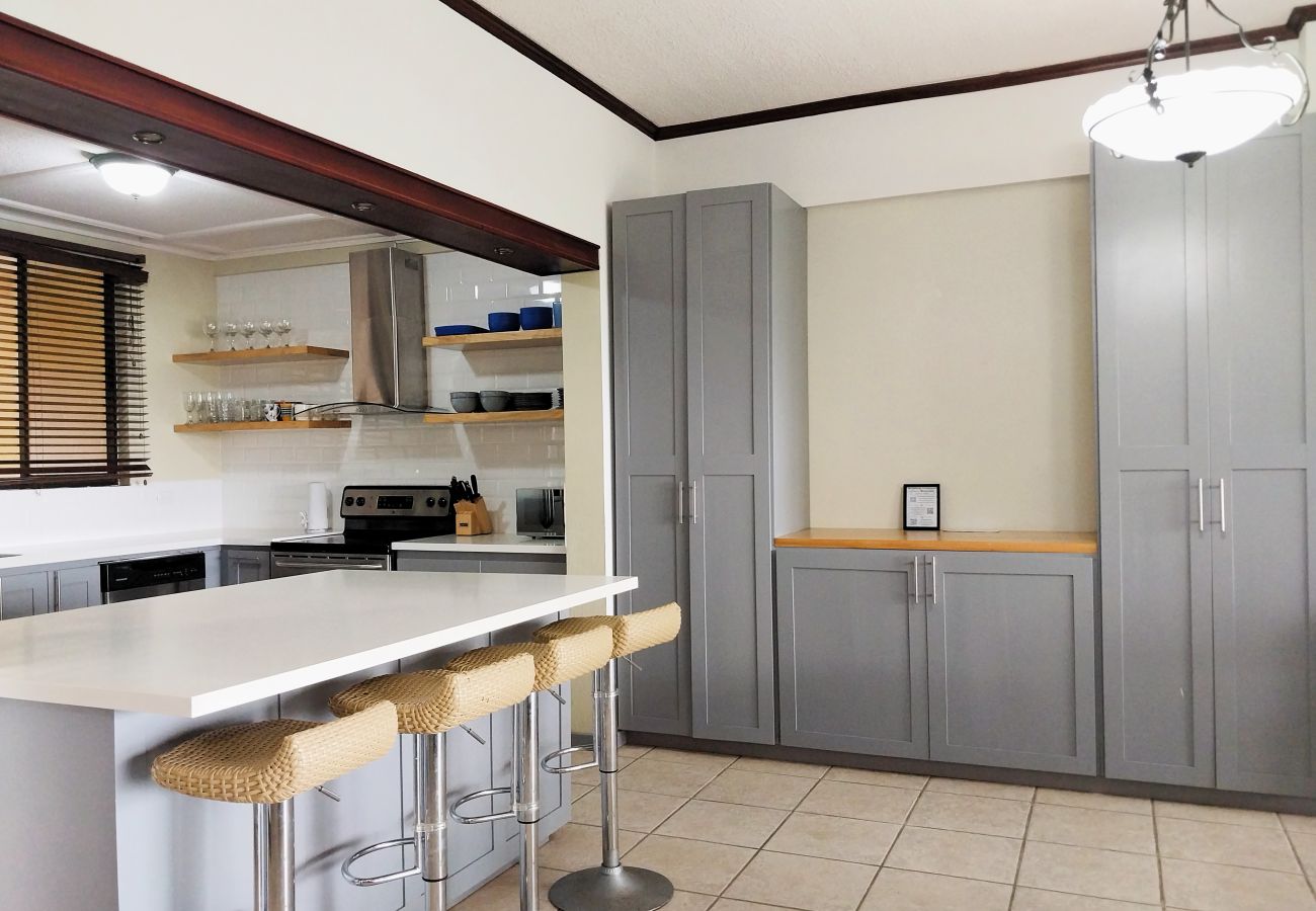 Residenz in Playa Flamingo - 5mins to Marina-Oceanview-Full Kitchen-Pool-AC-Gym – Presidential Suites 4