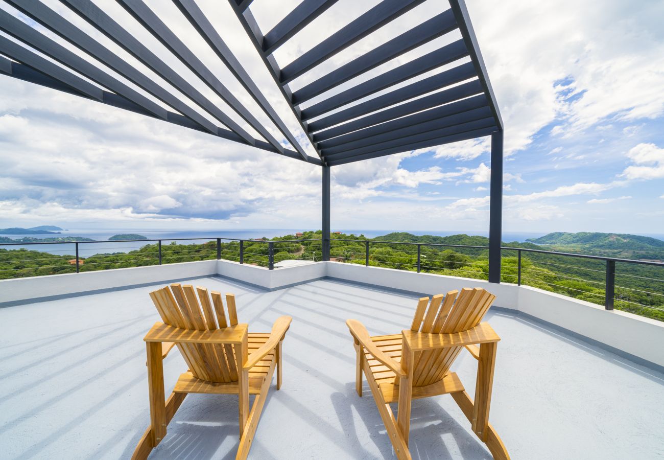 Villa in Potrero - Serene Villa: Ocean View Pool, Rooftop Deck, 5 BR - Villa Vista Pacifico