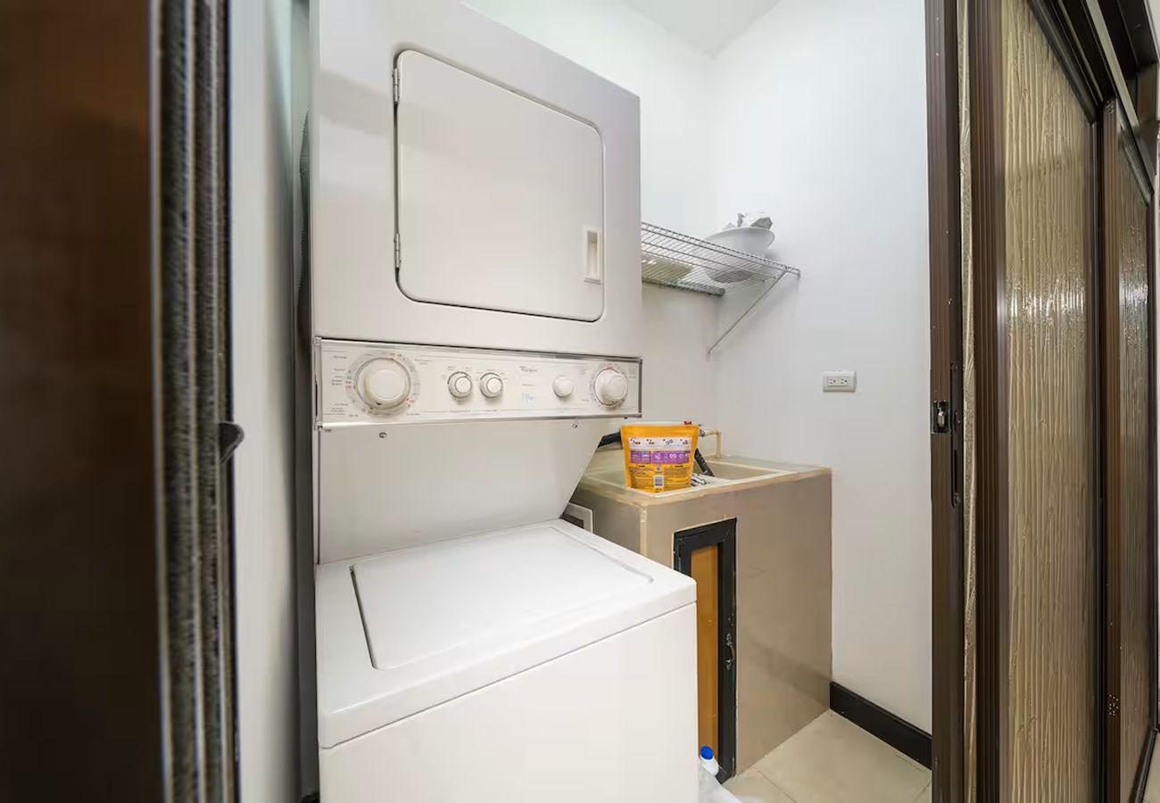 Studio in Playa Flamingo - Playa Flamingo: Studio 5-mins Walk to the Beach - Presidential Suites 17b