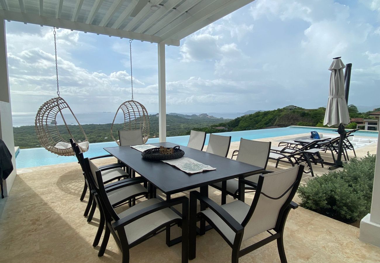 Ferienhaus in Playa Flamingo - 5BR home|Mar Vista|Ocean View, Pool, Deck|Fire Pit – Casa Ayla A