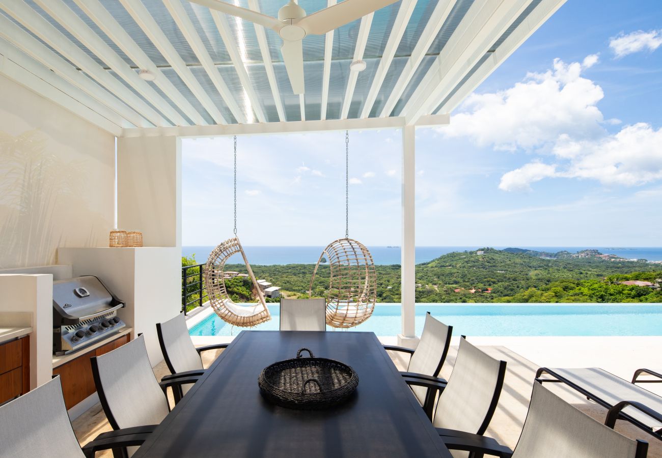Ferienhaus in Playa Flamingo - 5BR home|Mar Vista|Ocean View, Pool, Deck|Fire Pit – Casa Ayla A