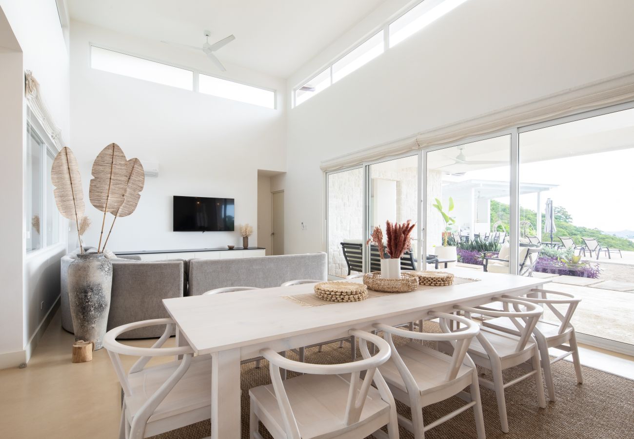 Ferienhaus in Playa Flamingo - 5BR home|Mar Vista|Ocean View, Pool, Deck|Fire Pit – Casa Ayla A