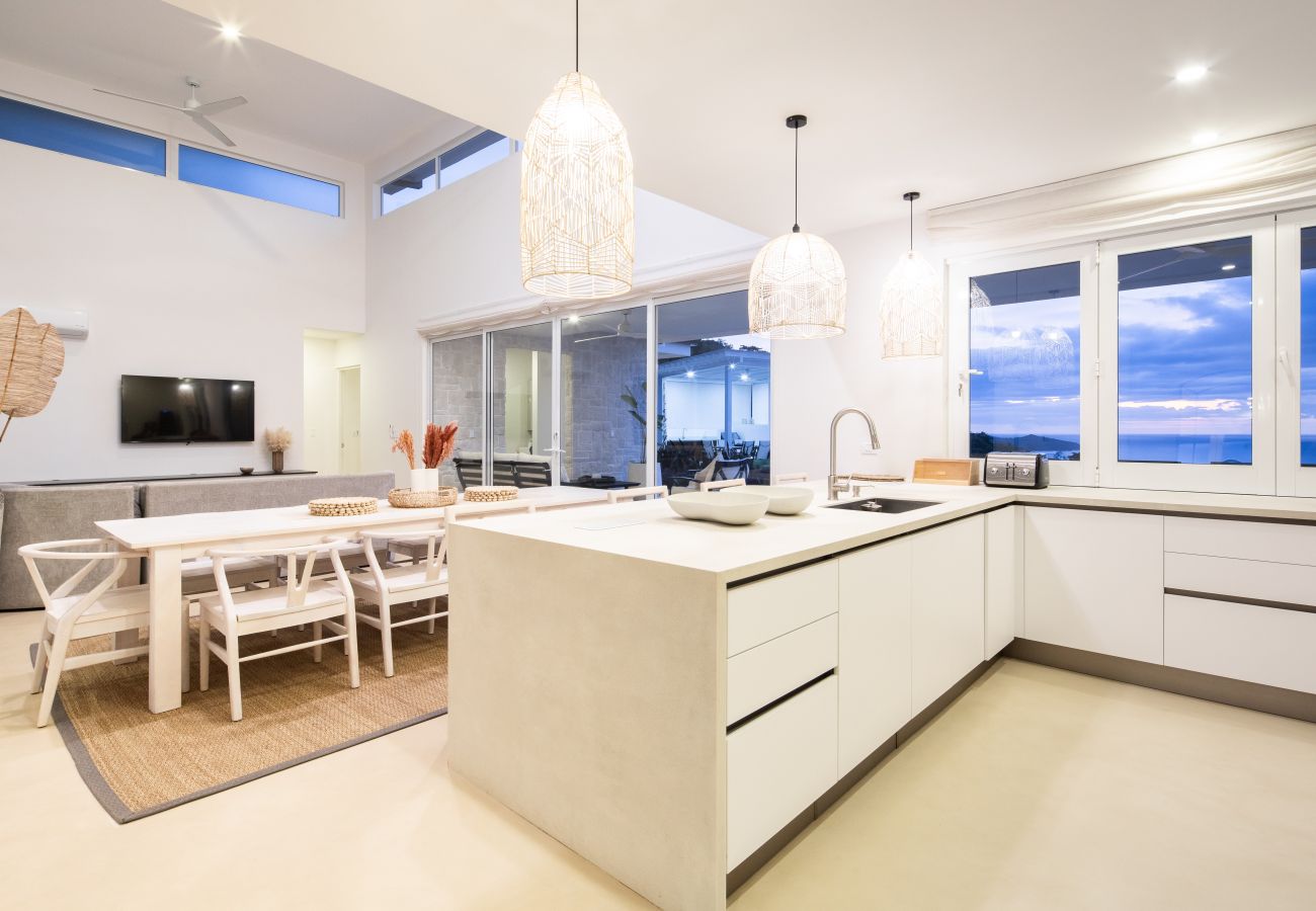 Ferienhaus in Playa Flamingo - 5BR home|Mar Vista|Ocean View, Pool, Deck|Fire Pit – Casa Ayla A