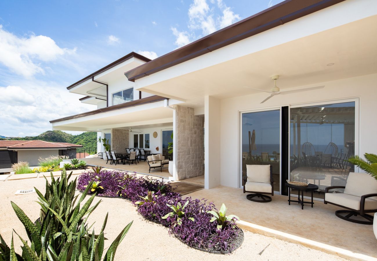 Ferienhaus in Playa Flamingo - 5BR home|Mar Vista|Ocean View, Pool, Deck|Fire Pit – Casa Ayla A