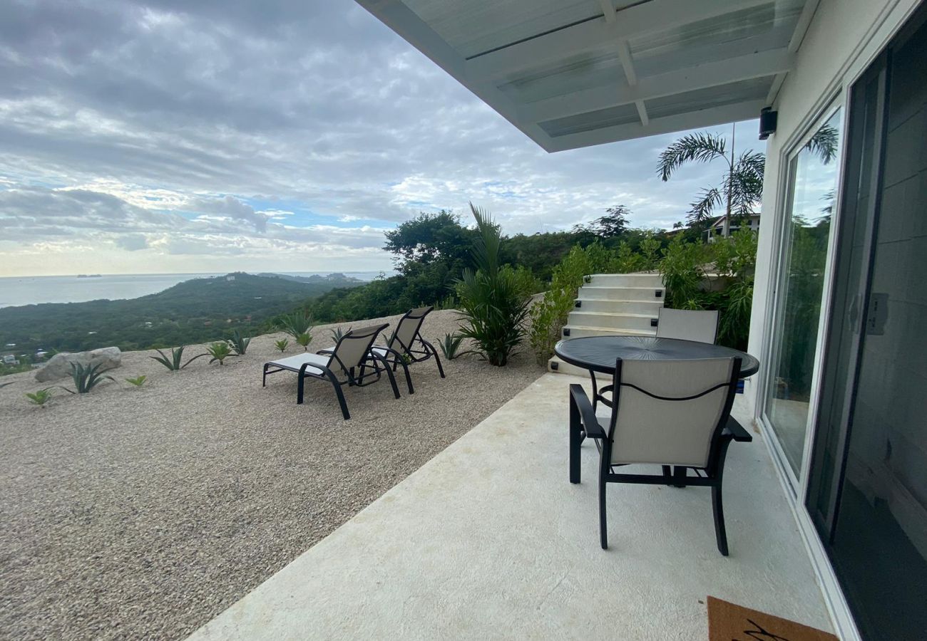 Studio in Playa Flamingo - Playa Flamingo – new, cozy Ocean view Studio Ayla - C