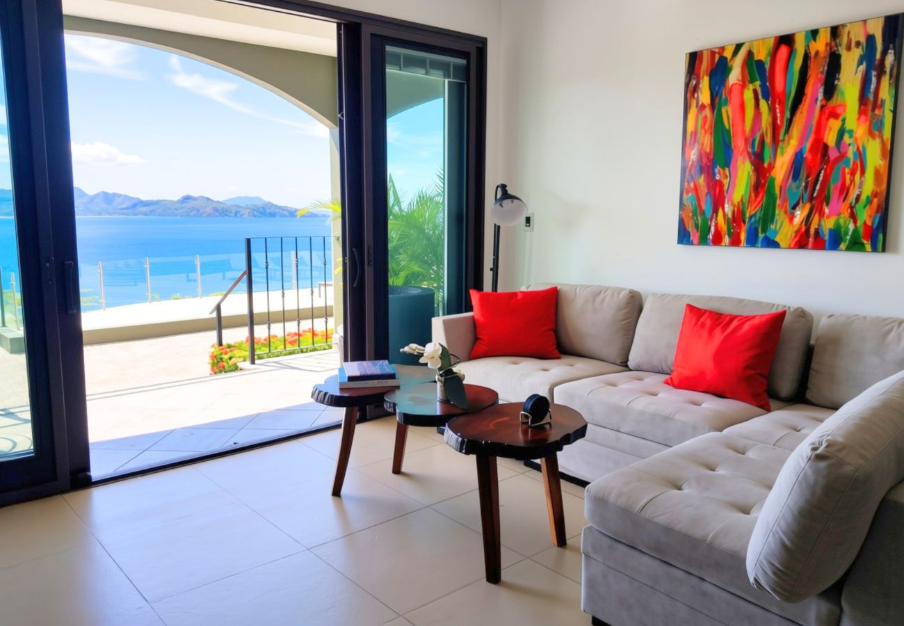 Residenz in Playa Flamingo - Flamingo Bliss: Ocean-View Condo in Luxury Complex - 360 Splendor 204