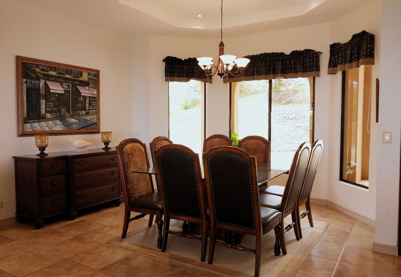 Ferienhaus in Potrero - Housekeeping•BBQ•Pool•4 TVs•Garden•Oceanview villa: Casa Sol Azul