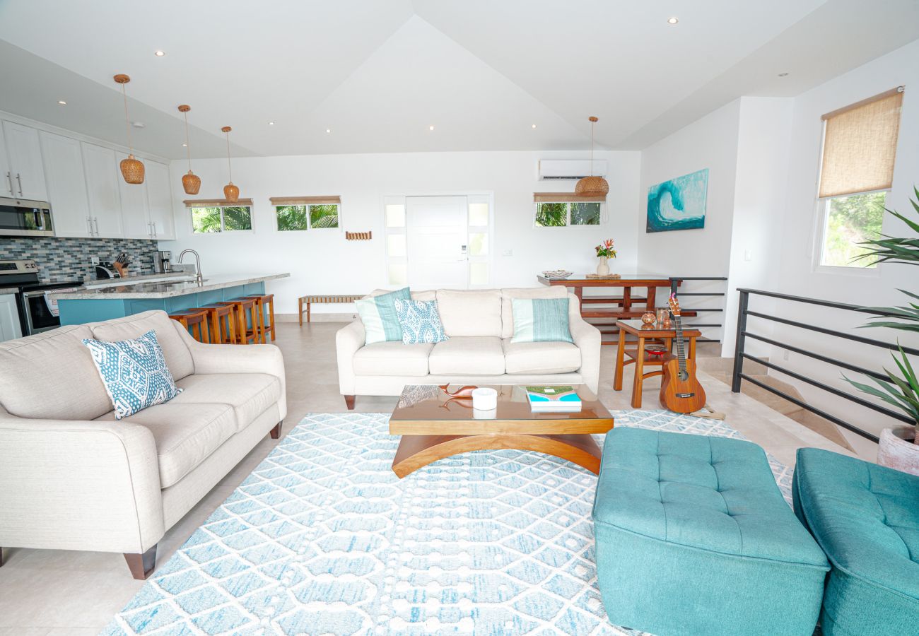 Ferienhaus in Playa Flamingo - Luxe 3BR home in Mar Vista: Casa Gran Vista