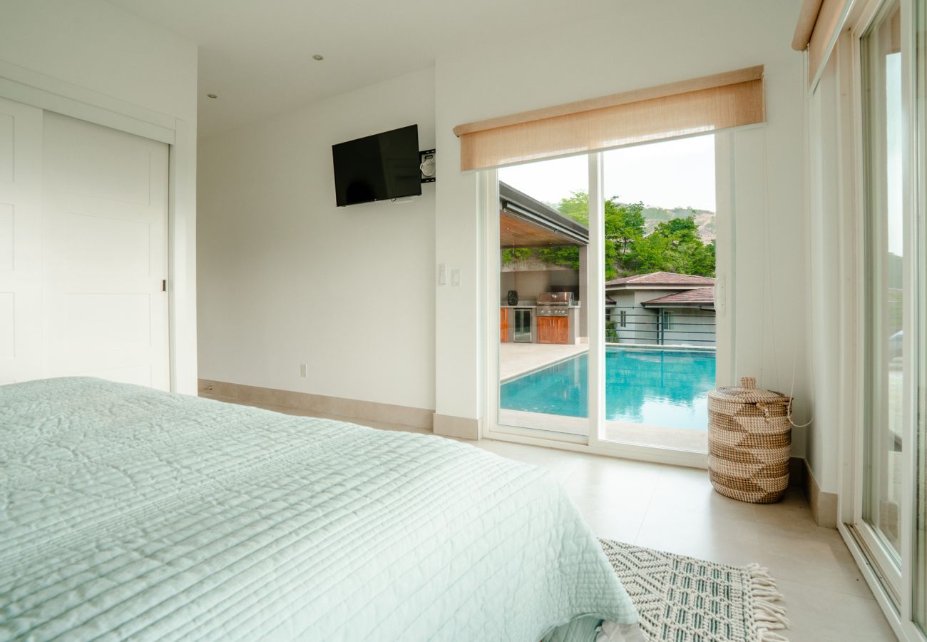 Ferienhaus in Playa Flamingo - Luxe 3BR home in Mar Vista: Casa Gran Vista