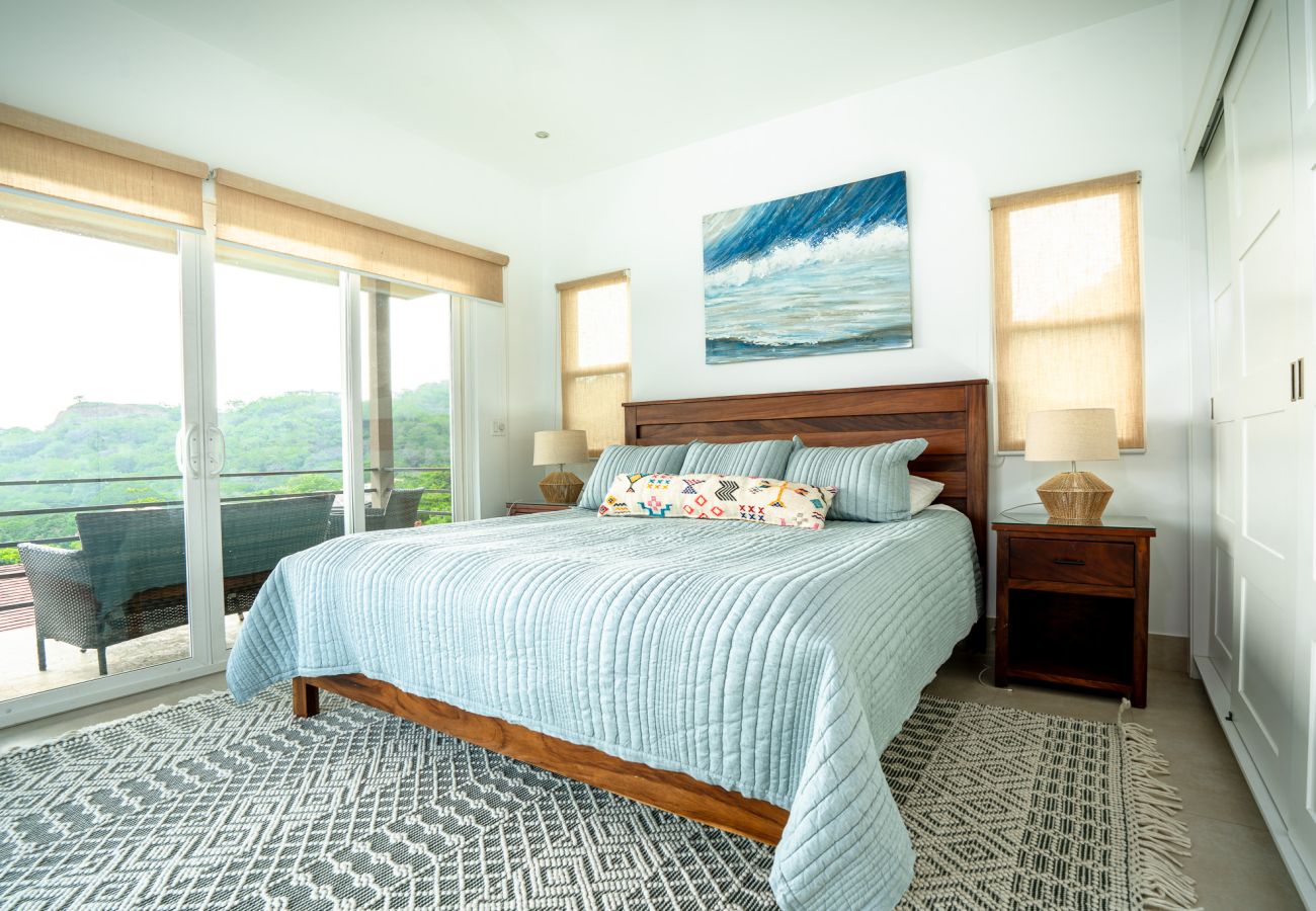 Ferienhaus in Playa Flamingo - Luxe 3BR home in Mar Vista: Casa Gran Vista