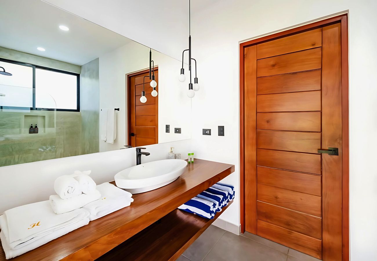 Ferienhaus in Potrero - BBQ*Pool*Fireplace*Backyard*King*Smart TV*Potrero - Casa Mobula