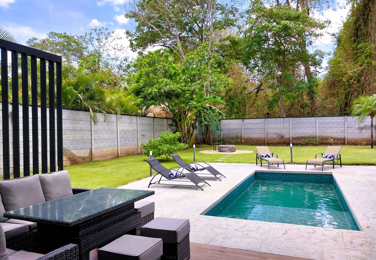 Ferienhaus in Potrero - BBQ*Pool*Fireplace*Backyard*King*Smart TV*Potrero - Casa Mobula