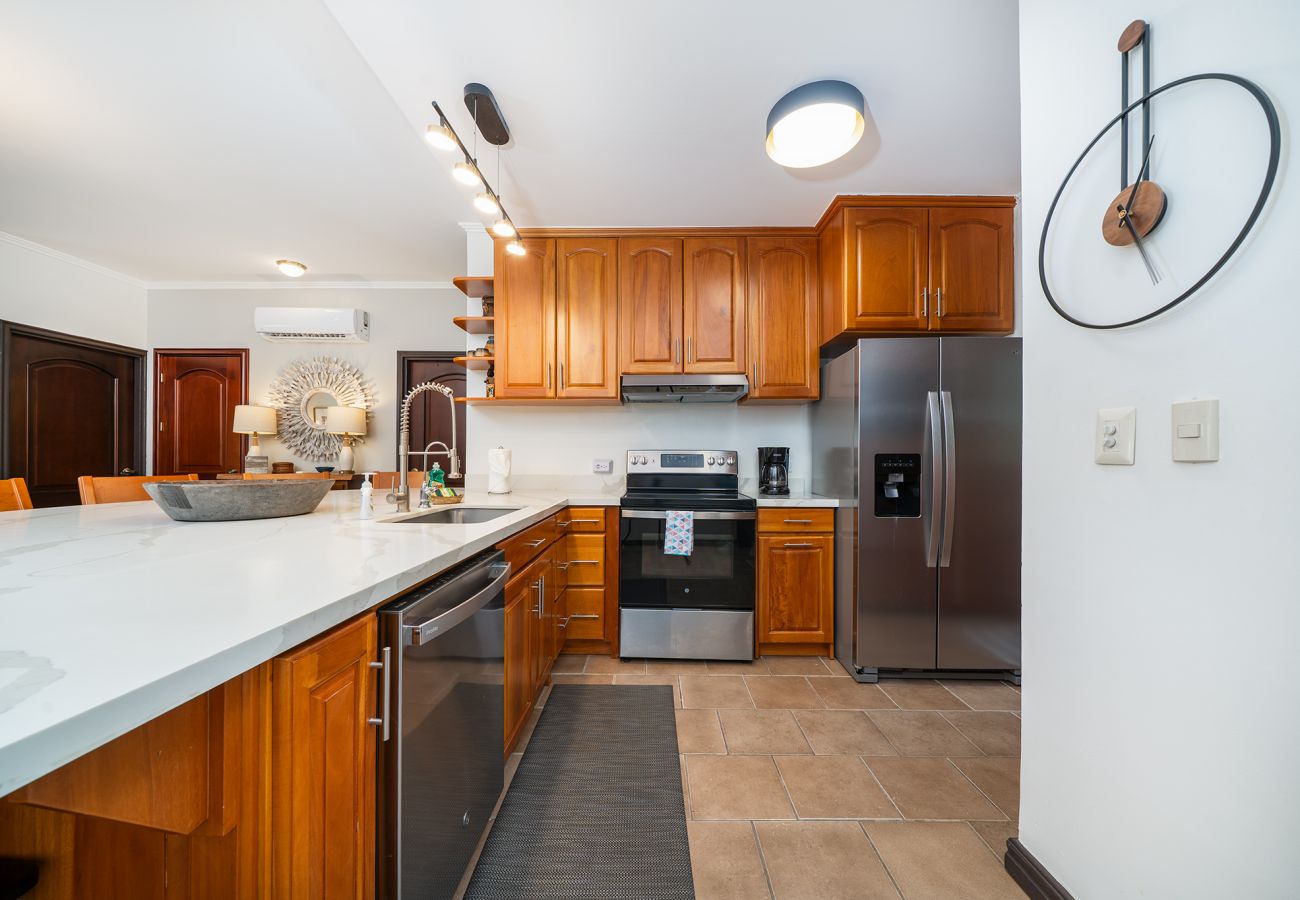 Residenz in Potrero - Ground-Floor Condo w/ Pool, Walk to Potrero Beach - Surfside Tower 101