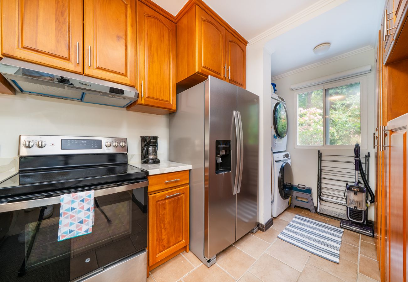 Residenz in Potrero - Ground-Floor Condo w/ Pool, Walk to Potrero Beach - Surfside Tower 101