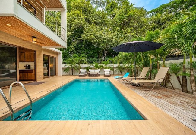 Ferienhaus in Potrero - 3 King Suites | Pool, Outdoor Oasis | Casa Coralis