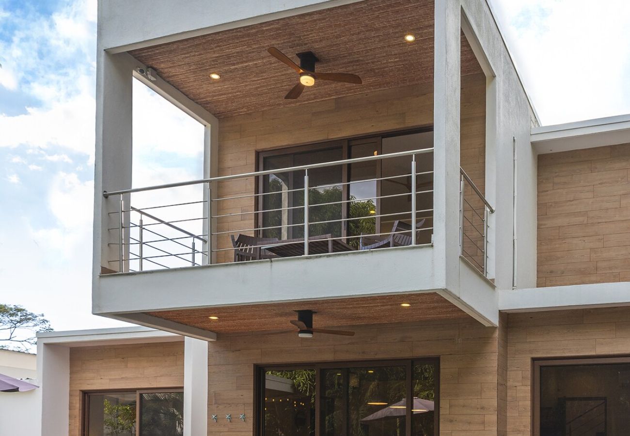 Ferienhaus in Potrero - 3 King Suites | Pool, Outdoor Oasis | Casa Coralis