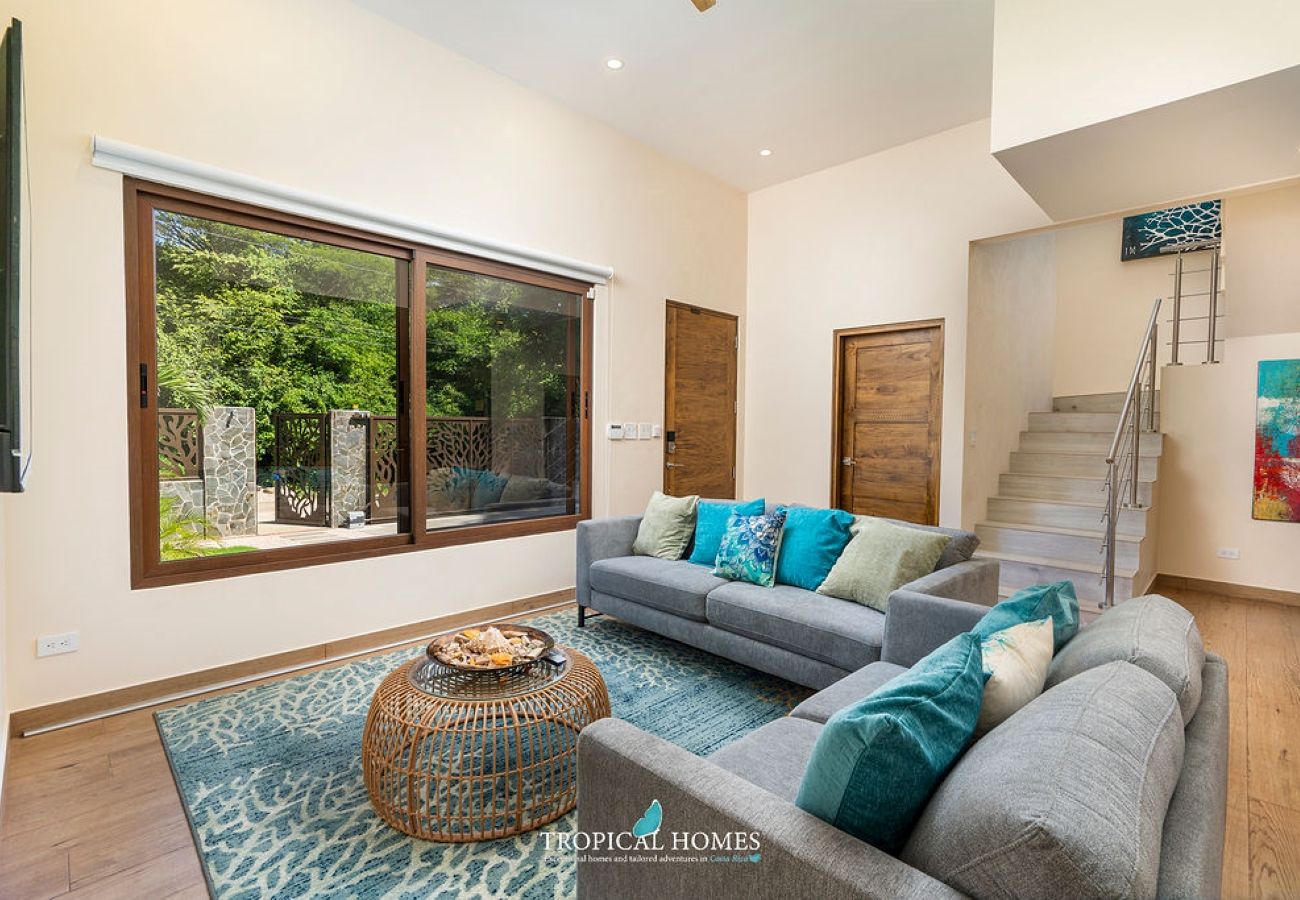 Ferienhaus in Potrero - 3 King Suites | Pool, Outdoor Oasis | Casa Coralis