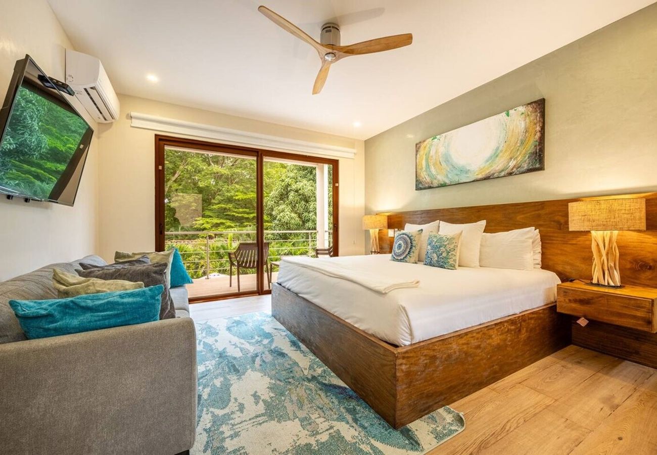 Ferienhaus in Potrero - 3 King Suites | Pool, Outdoor Oasis | Casa Coralis