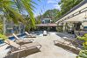 Casa en Potrero - Beachfront 7BR House w/ Large Pool, Firepit & BBQ • Bella Catalina