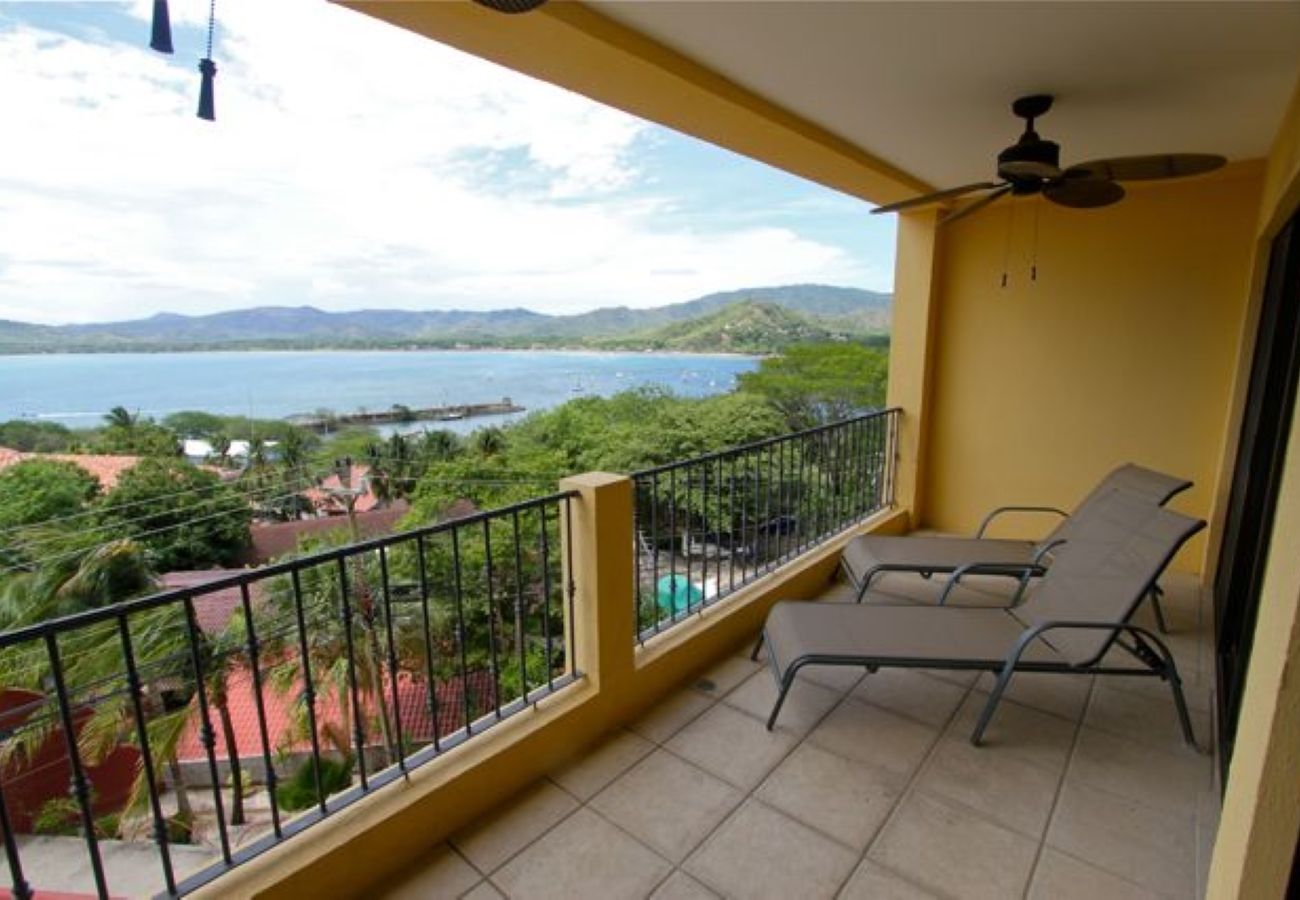 Residencial en Playa Flamingo - Playa Flamingo ocean-view condo, perfectly located: SUNSET HEIGHTS 402