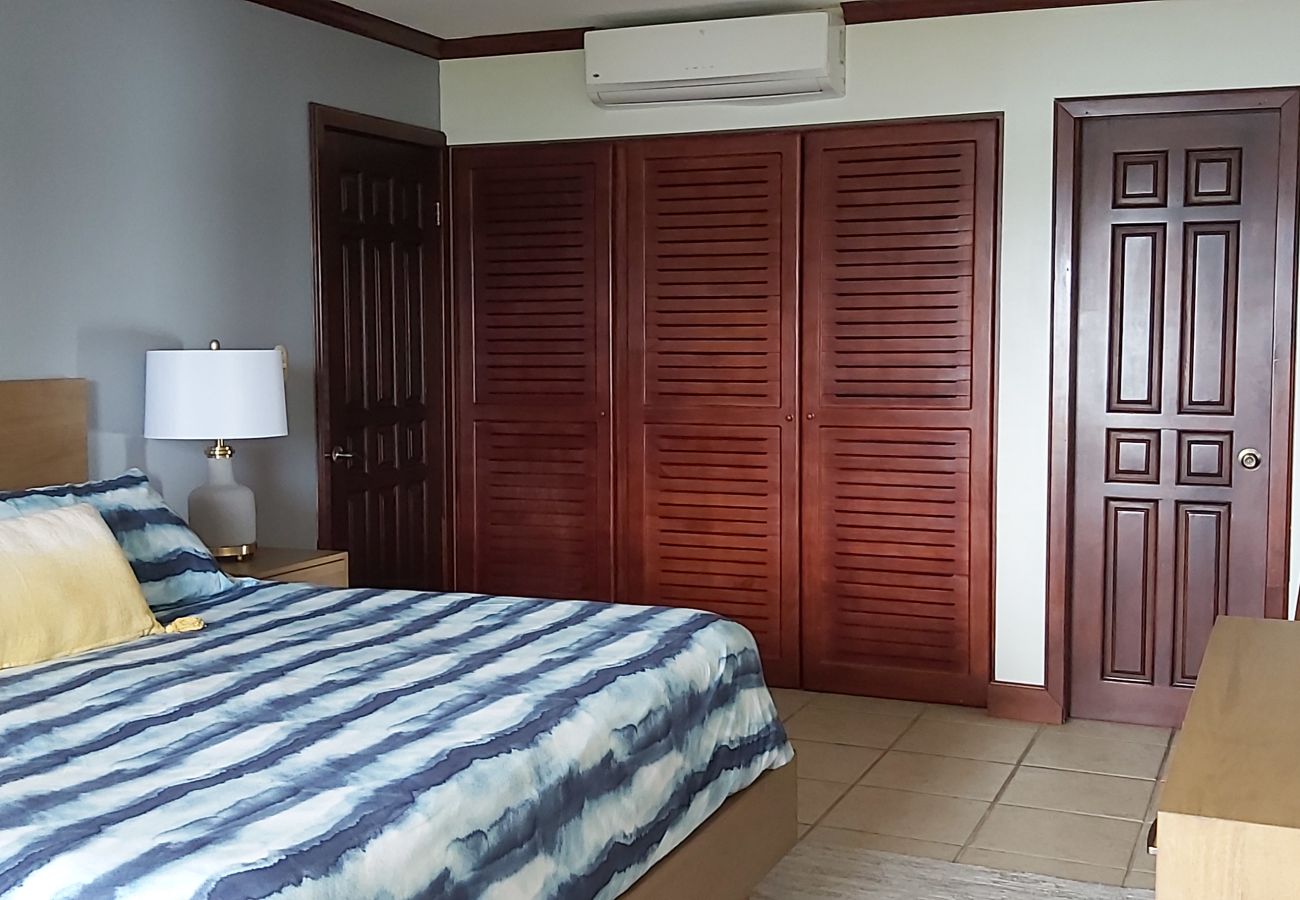Residencial en Playa Flamingo - Playa Flamingo ocean-view condo, perfectly located: SUNSET HEIGHTS 402