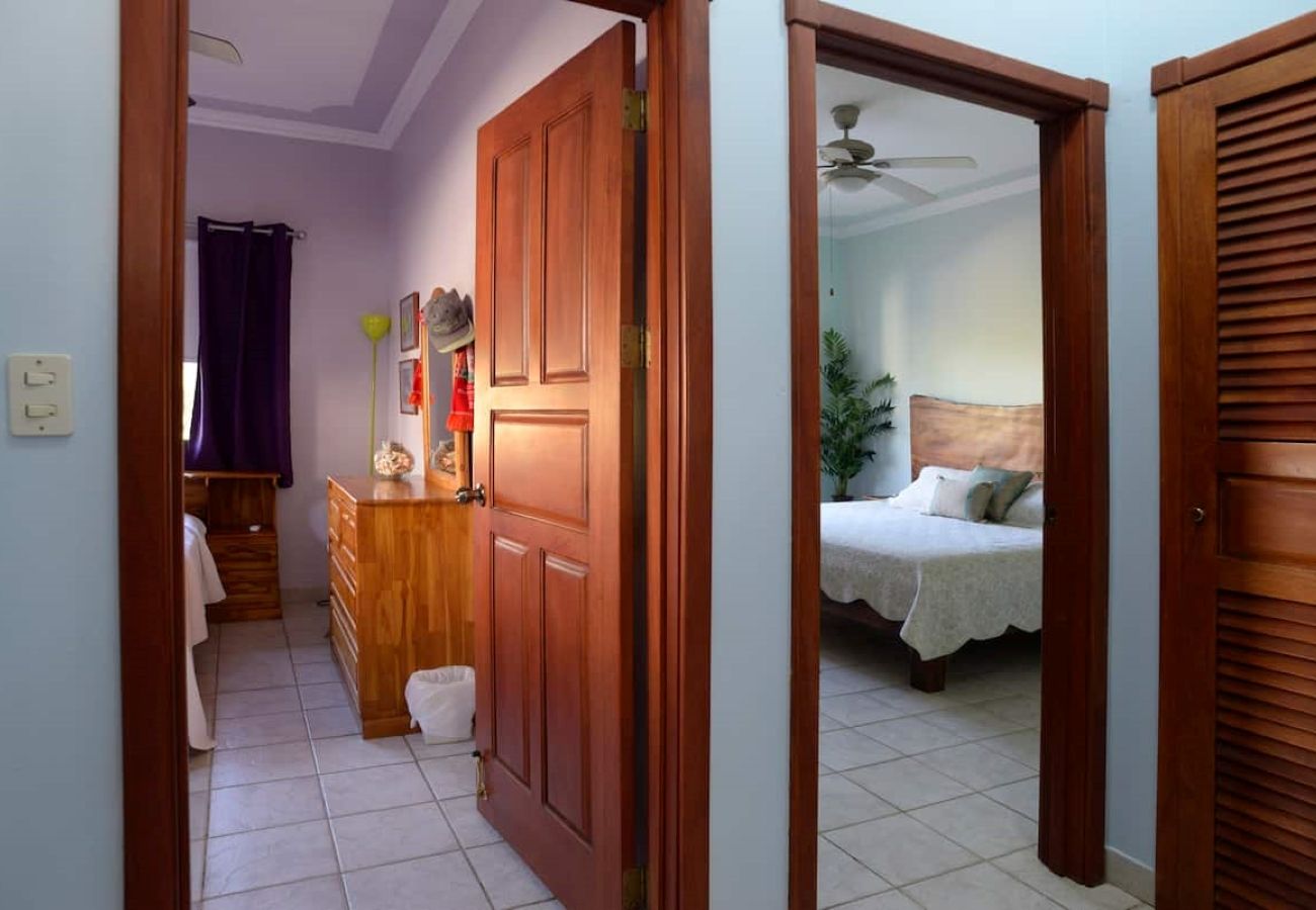 Residencial en Potrero - Pacific Beach 12 - Condominio con una vista maravillosa del 2do piso hacia la hermosa Playa Potrero