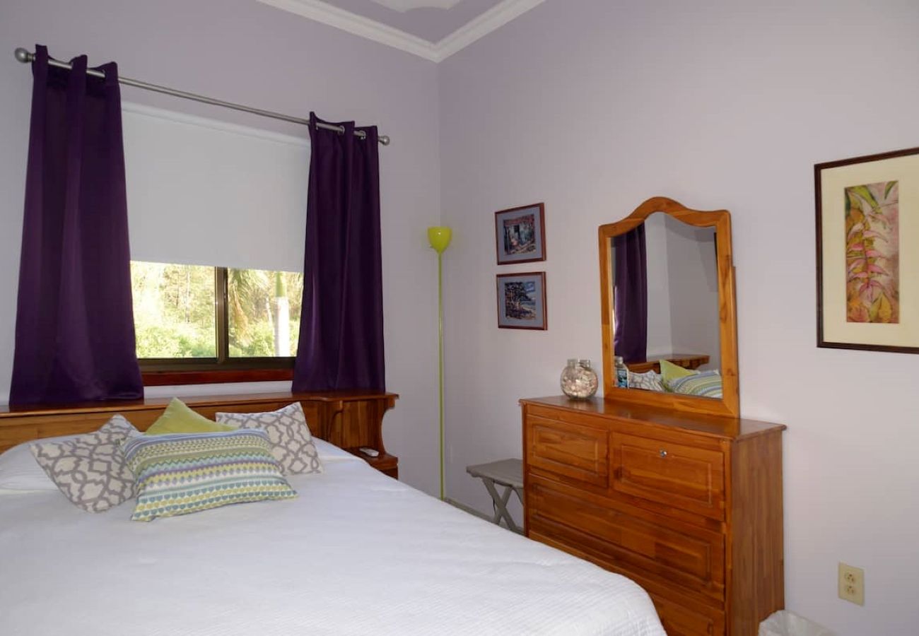 Residencial en Potrero - Pacific Beach 12 - Condominio con una vista maravillosa del 2do piso hacia la hermosa Playa Potrero