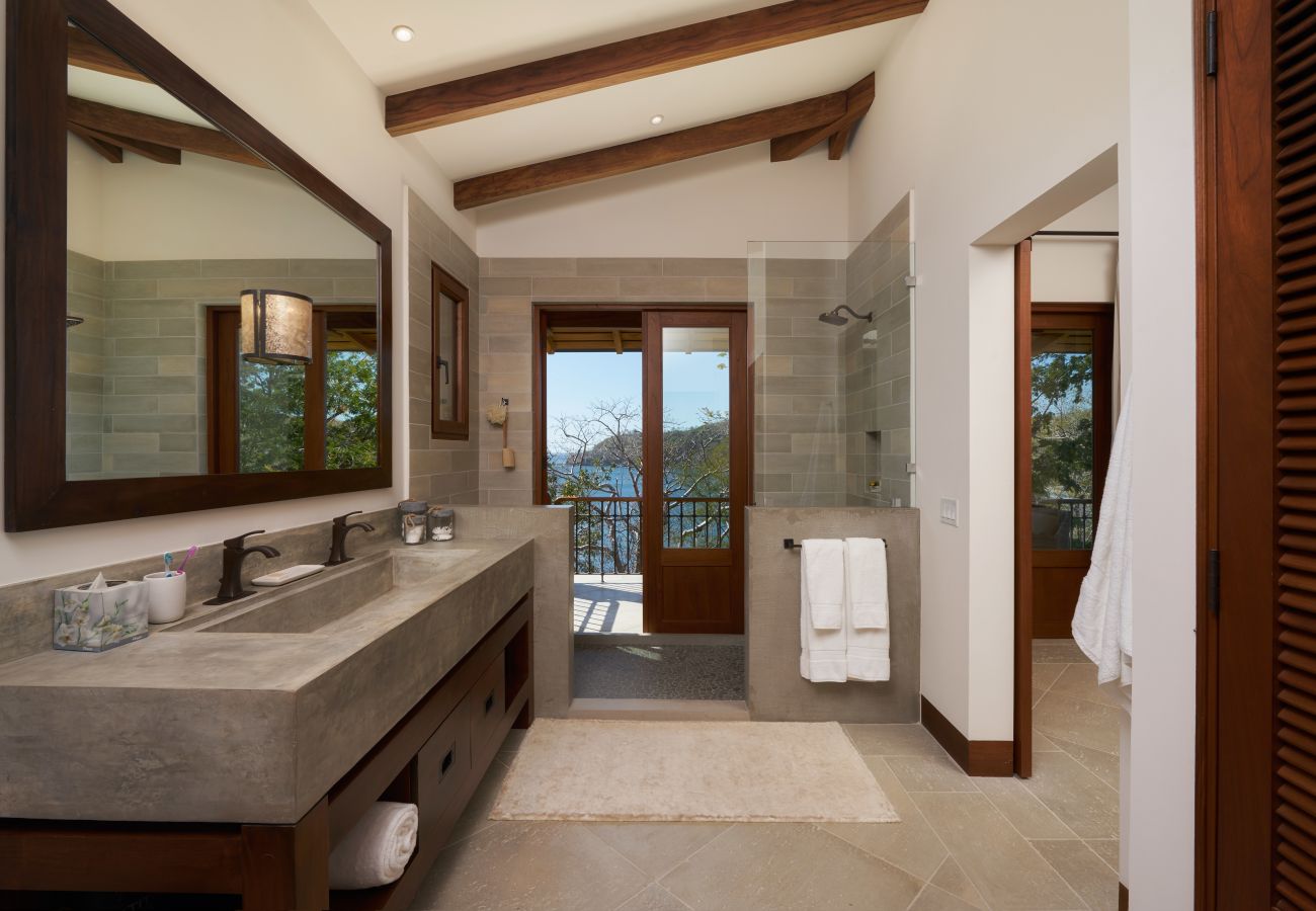 Villa en Las Catalinas - Las Catalinas - 5 bedroom luxury beachfront home - Casa Alouatta