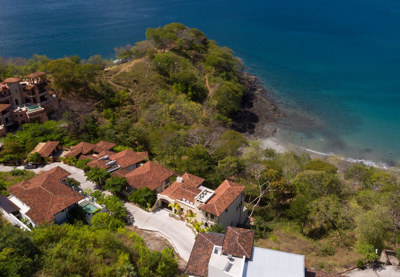 Villa en Las Catalinas - Las Catalinas - 5 bedroom luxury beachfront home - Casa Alouatta