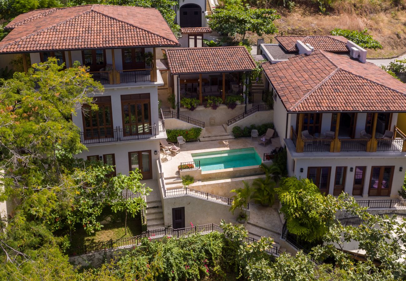 Villa en Las Catalinas - Las Catalinas - 5 bedroom luxury beachfront home - Casa Alouatta