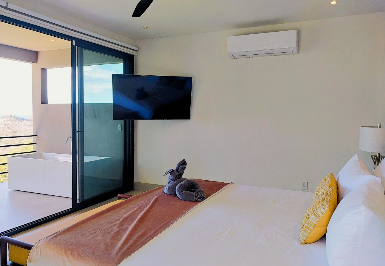 Villa en Playa Flamingo - Mar Vista Villa-sleeps 16-infinity pool-Ocean View - luxury Casa de Iluminacion