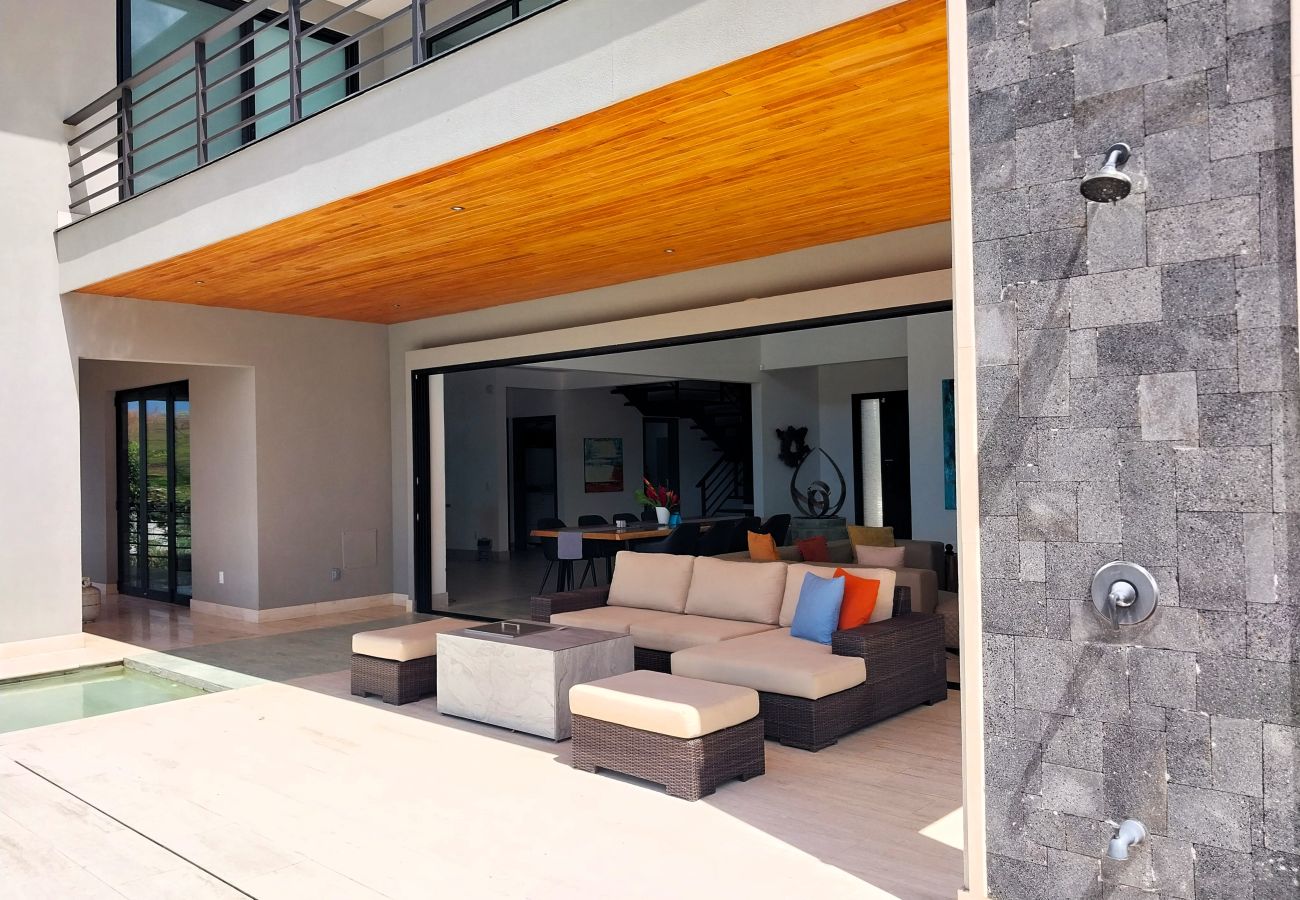 Villa en Playa Flamingo - Mar Vista Villa-sleeps 16-infinity pool-Ocean View - luxury Casa de Iluminacion
