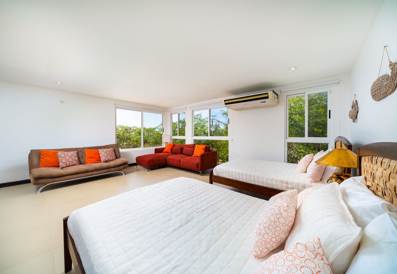 Villa en Potrero - Ocean-View Villa | Stargazing Deck | Infinity Pool – Villa Blanca