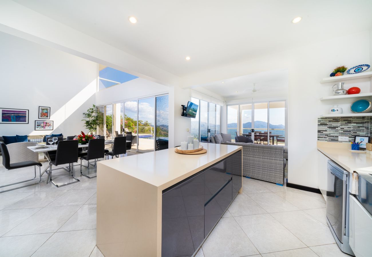 Villa en Potrero - Ocean-View Villa | Stargazing Deck | Infinity Pool – Villa Blanca