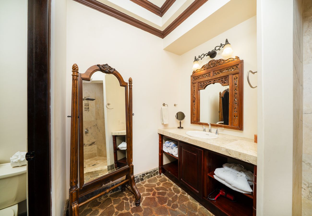 Villa en Potrero - Beachfront Estate | Private Chef, 9 BR, Sleeps 26 - Casa Taj
