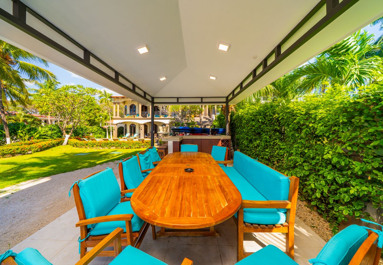 Villa en Potrero - Casa Taj*beachfront*chef service*housekeeping*6 BR