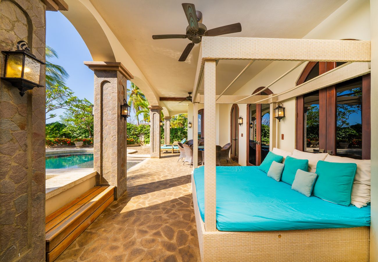 Villa en Potrero - Casa Taj*beachfront*chef service*housekeeping*6 BR