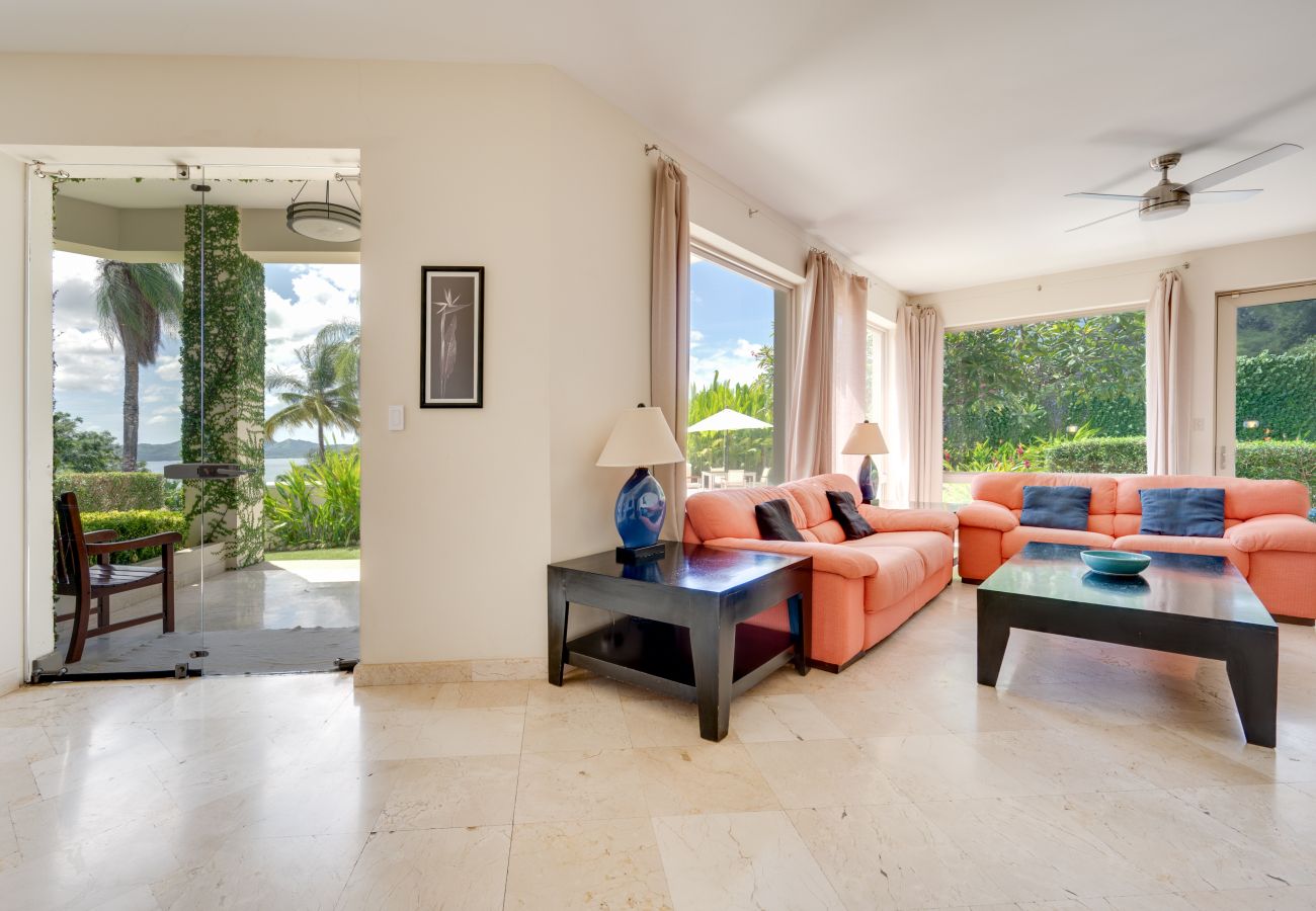 Villa en Playa Flamingo - Playa Flamingo: Oceanside Villa w/ rooftop jacuzzi, private located - Lot Four