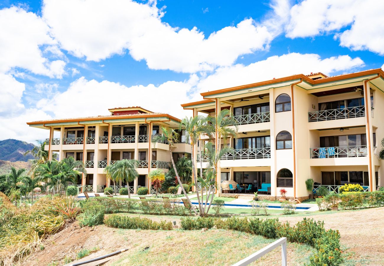 Residencial en Playa Flamingo - Flamingo Center: 2 BR condo w| gorgeous bay views - Punta Plata 521